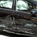 Violento scontro tra auto fra via Caposele e via Bonomo