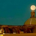 San Domenico splende di nuovo: ma ci pensa la Luna