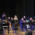 Il fascino eterno dello swing italiano risuona a Trani con la Mino Lacirignola Swing Band