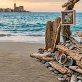 "Mar Arte ", il mare diventa ispirazione e materia: a Trani una mostra tra pittura e arte del recupero