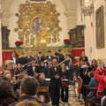 Chiesa della Madonna del Carmine gremita per lo spettacolo  "Christmas Carols " dell'Orchestra Arcadia