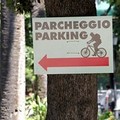 Bici, operativo il parcheggio custodito in villa