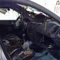 Piazza Re Manfredi, prende fuoco un'auto appena parcheggiata
