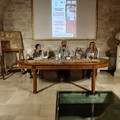 “Lo splendore del superfluo”: l’incontro con gli autori a Palazzo Beltrani