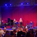 Grande successo per le sorelle Sasso e il loro ensemble a Palazzo delle Arti Beltrani