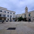 Trani omaggia i caduti sul lavoro con una targa in piazza Cesare Battisti