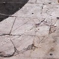 Battiti lascia ricordo stonato: pavimentazione danneggiata