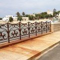 Ringhiere sul lungomare di nuovo arrugginite, la denuncia di Barresi