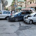 Scontro tra auto in via Bonomo, un ferito