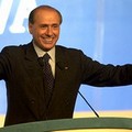 Berlusconi torna alla carica, dalla Bat l'appoggio di Forza Italia