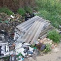 Rifiuti pericolosi abbandonati in località S. Lucia: il sindaco firma un'ordinanza di rimozione