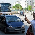 Il Trani parte per Bisceglie. I tifosi scortano il pullman