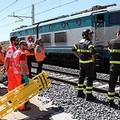 Treno fermo e circolazione bloccata: ma è solo un'esercitazione