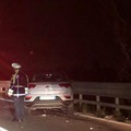 Tamponamento tra tre auto sulla 16bis, traffico bloccato