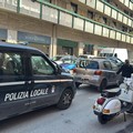 Stamani a Trani, auto investe due pedoni sulle strisce in via Malcangi: feriti un uomo e una donna