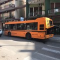 Autobus in panne in corso Imbriani: traffico in tilt