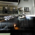 Cornicione pericolante in via De Gennaro, intervengono i vigili del fuoco