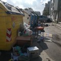 Ancora rifiuti ingombranti abbandonati in città: ecco via Gramsci