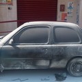 Auto in fiamme in via la Pira: probabile incendio di origine dolosa