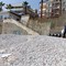 "Dalla spiaggia dinamica" scalate per raggiungere il mare, i bagnanti: "Era molto più comoda prima"