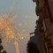 Fuochi d’artificio improvvisati accendono il cielo di via Andria