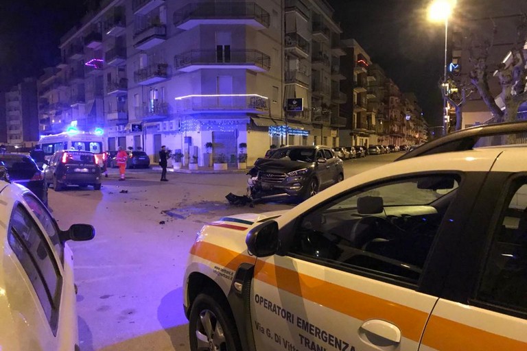 Incidente in via Papa Giovanni