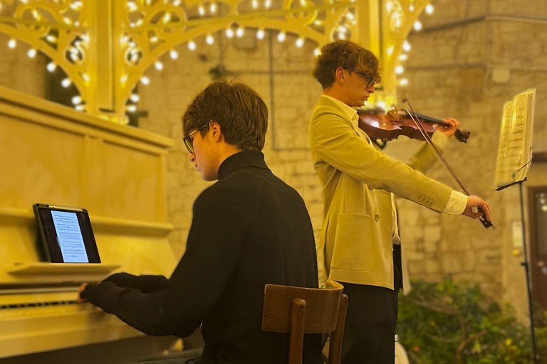 Mario Mastrapasqua (pianoforte) e Gabriele Biancolillo (viola). <span>Foto Tonino Lacalamita</span>