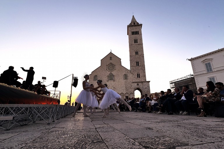 Cattedrale all'Alba - Orchestra Sinfonica Federiciana. <span>Foto Tonino Lacalamita</span>