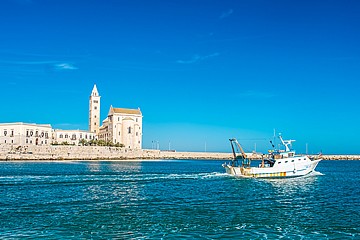 Cattedrale Trani Porto 2