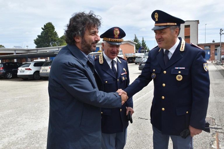 Cerimonia di consegna del Murales dedicato all’Agente Tommaso Capossele