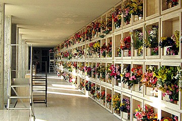 Cimitero "sovraffollato ": la realizzazione dei nuovi loculi rimane una chimera