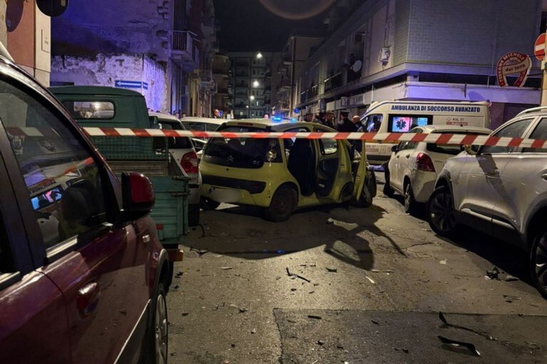 Sfugge all'alt e provoca un incidente a Trani: arrestato un 31enne