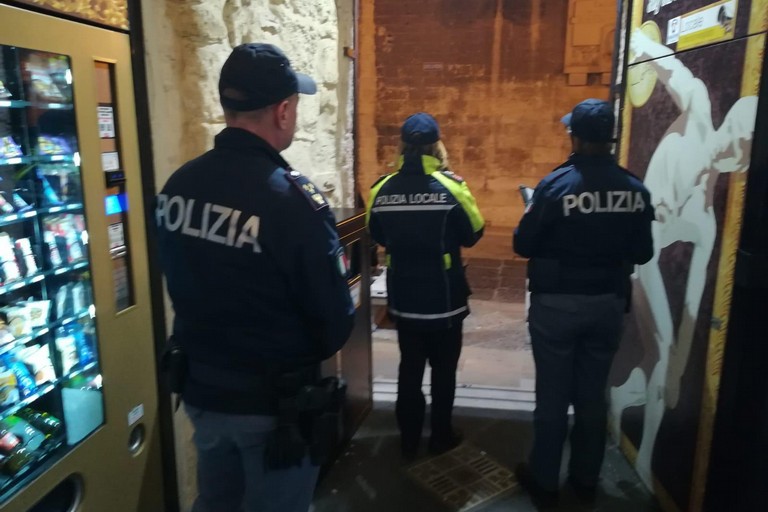 Polizia locale e di Stato