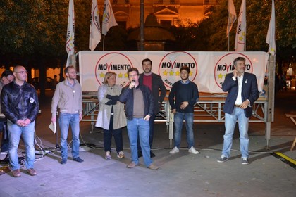 Comizio M5S