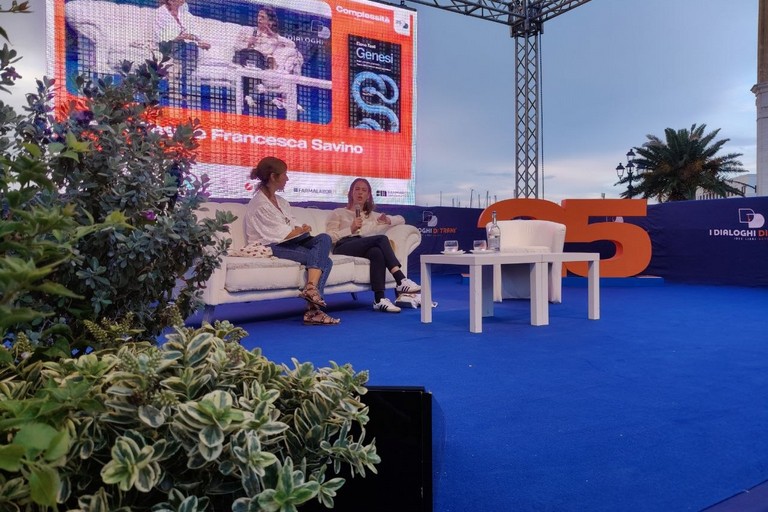 Elena Testi ai Dialoghi di Trani 2026. <span>Foto Adriana Fabrizio</span>