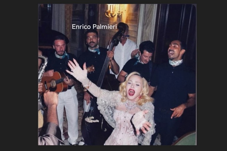 Enrico Palmieri suon per la pop star Madonna