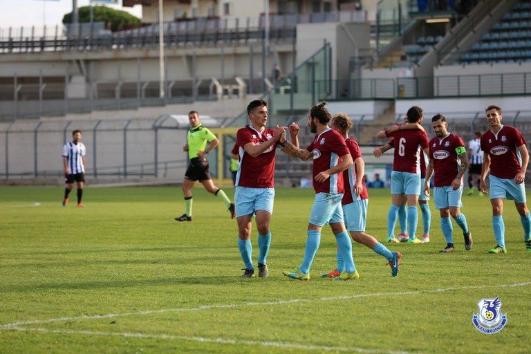 Esultanza rete Camporeale