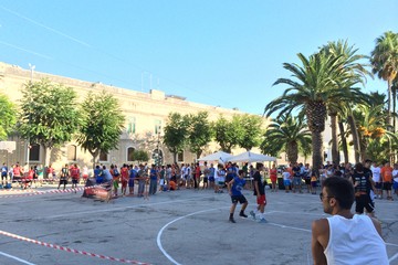 Trani Street Basketball