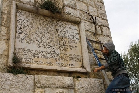 Monumento disfida di barletta