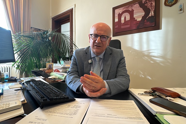 Provincia Barletta Andria Trani | Il dottor Francesco Lazzaro si insedia alla guida della Segreteria Generale