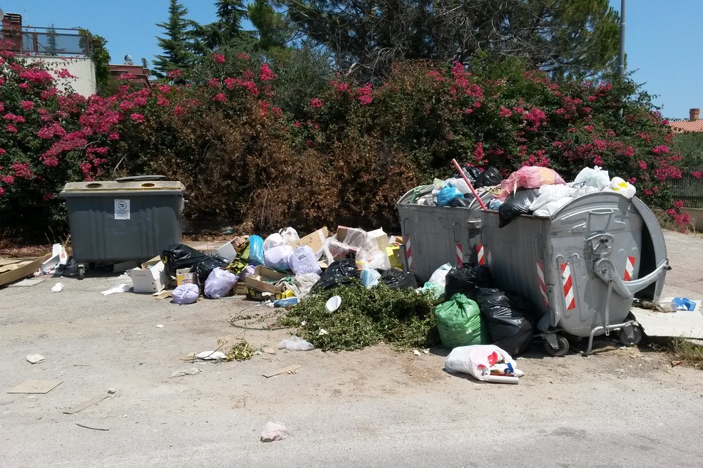 Rifiuti a Capirro