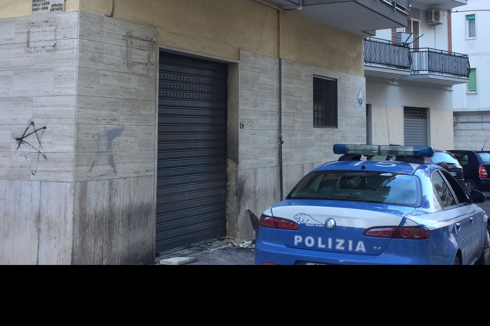 esplosione in via Ferrara