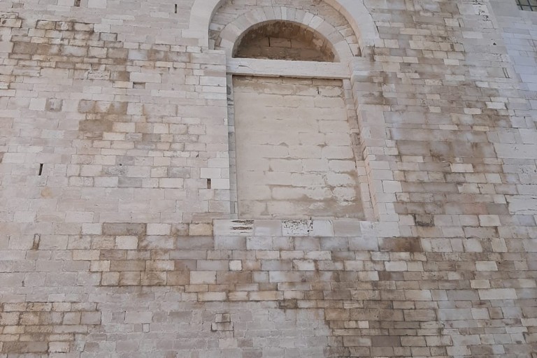 Architrave della Cattedrale