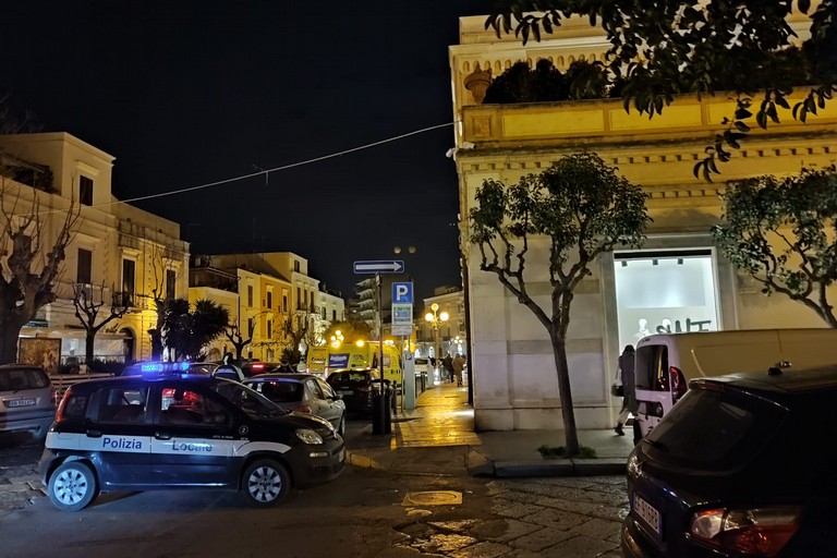 Via Bovio sversamento olio da camion