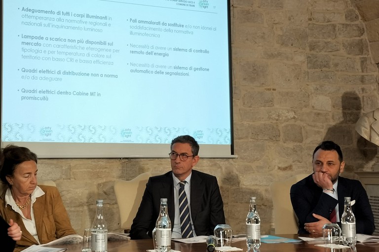 Conferenza presentazione illuminazione