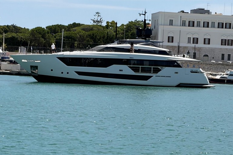 Yatch di lusso