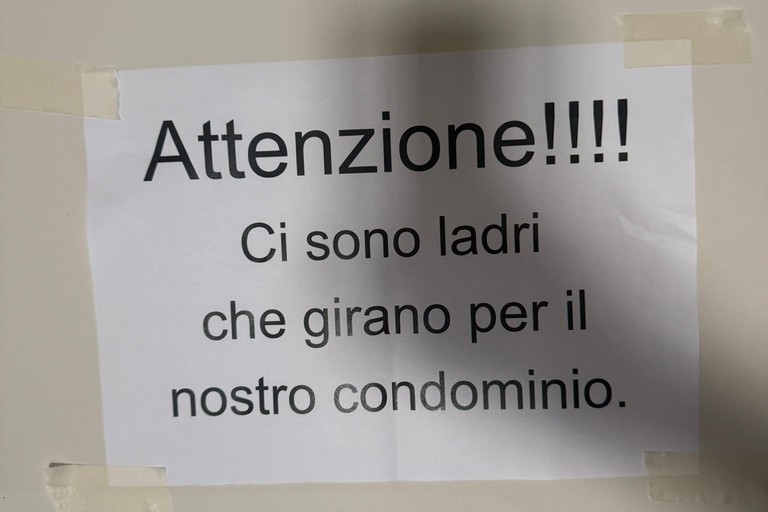 Cartello in via Tolomeo