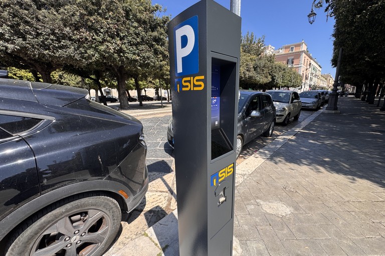 Sis Parcheggio a pagamento Trani. <span>Foto Tonino Lacalamita</span>