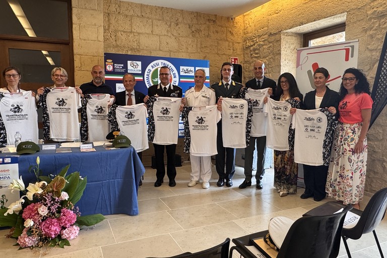 Trani Triathlon conferenza stampa