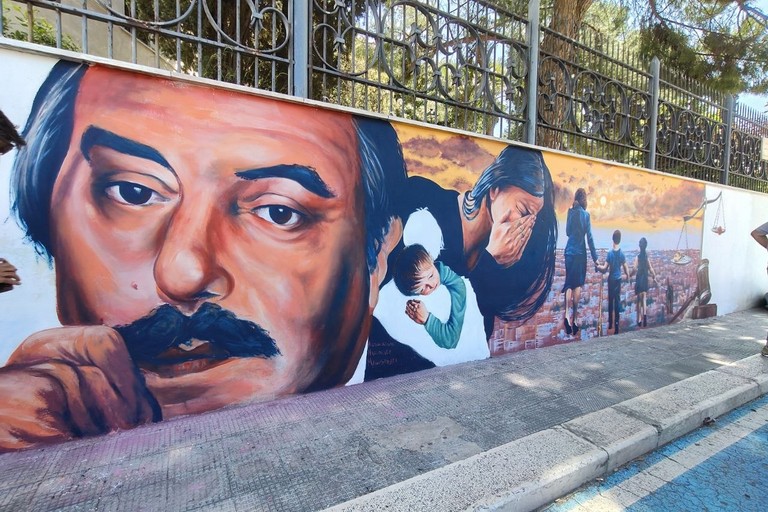 Murale dedicato a Giovanni Falcone. <span>Foto Adriana Fabrizio</span>